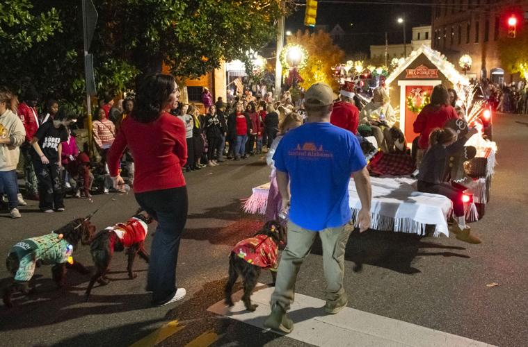 PHOTOS: Christmas on the Coosa