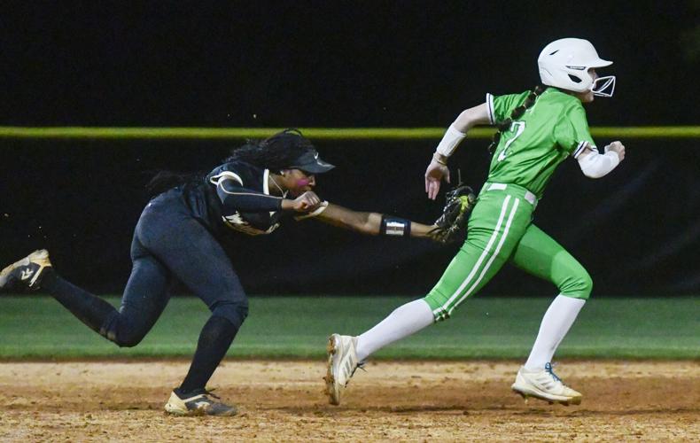 holtville softball 05.jpg
