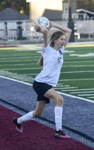 SE at EC girls 16.jpg