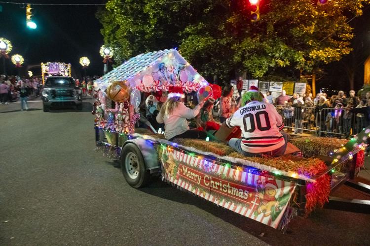 PHOTOS: Christmas on the Coosa