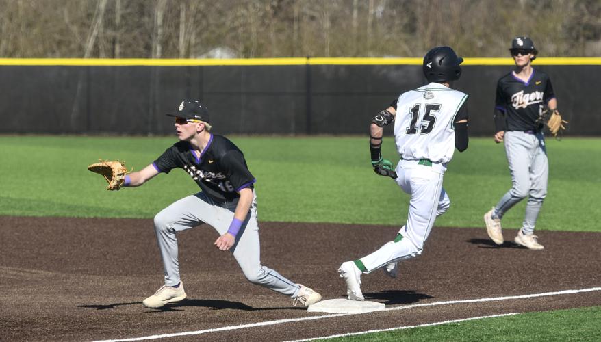 030426 tall-holt baseball 14.jpg