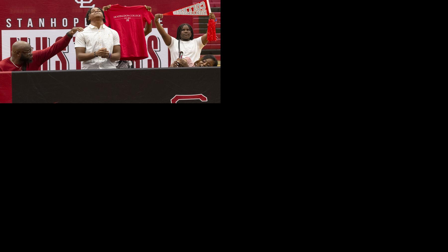 Five Stanhope Elmore athletes sign scholarships for college athletics