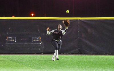 031126 se softball.jpg