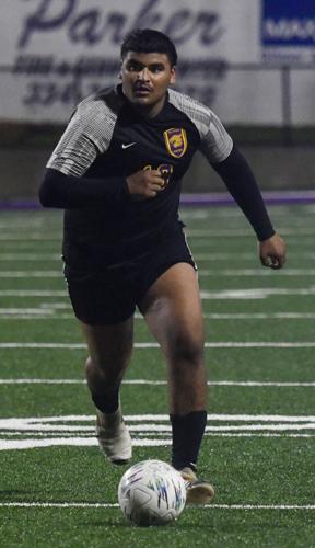 030426 boys holt-tall soccer 09.jpg