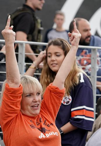 PHOTOS: Auburn and Houston duke it out at the Birmingham Bowl