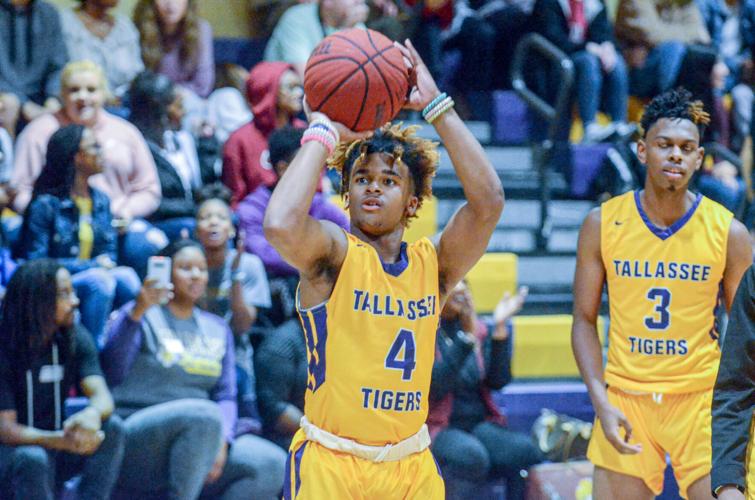 PHOTOS: Tallassee hosts first Midday Madness event to tip off season