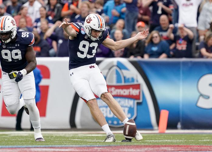 PHOTOS: Auburn and Houston duke it out at the Birmingham Bowl