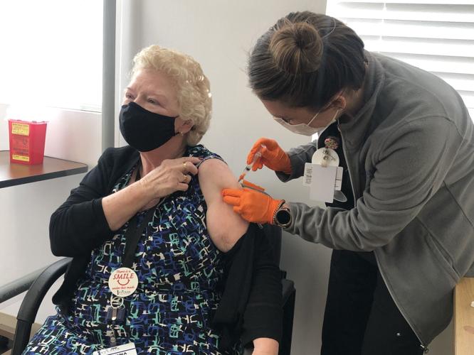 Elmore Community Hospital begins employee COVID vaccinations