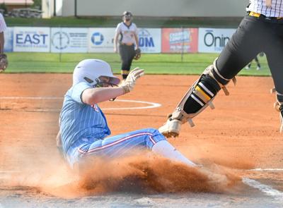 040426 hbs softball 001.jpg