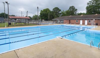 City pool to reopen to public after 4-year hiatus