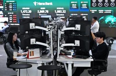 South Korea's Kospi index hit another record high thanks to a surge in chip titans SK hynix and Samsung