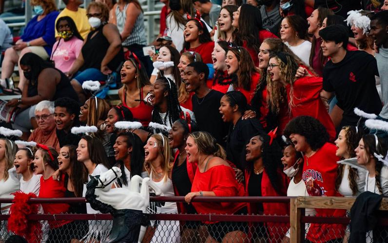 PHOTOS: Rain doesn't stop Stanhope Elmore's 37-0 shutout of Selma