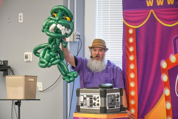 magic show 010.jpg