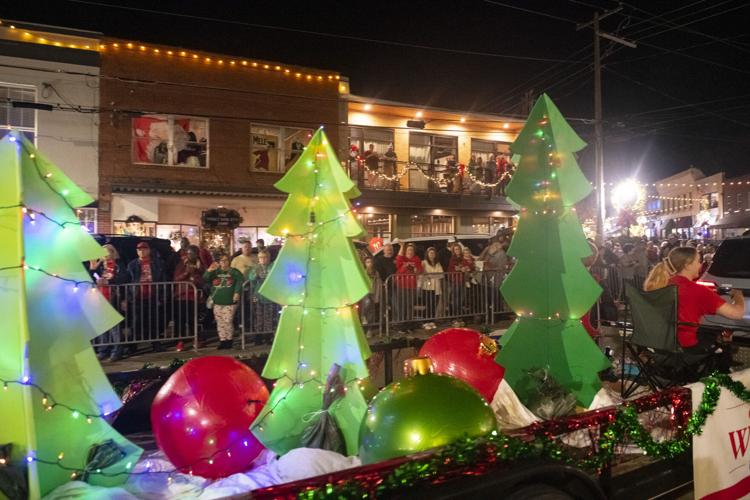 PHOTOS: Christmas on the Coosa