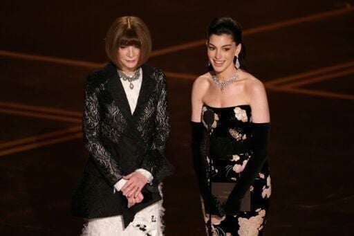 Anna Wintour (L) and Anne Hathaway were presenters at the Oscars -- a moment that doubled as promo for the upcoming sequel to 'The Devil Wears Prada'