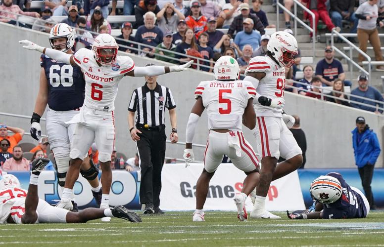PHOTOS: Auburn and Houston duke it out at the Birmingham Bowl