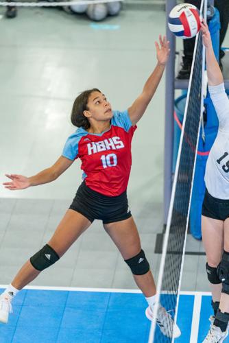 PHOTOS: Horseshoe Bend Competes in Super Regional Volleyball Tournament