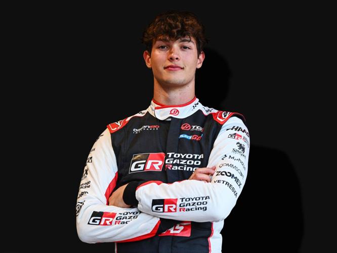 VETRESKA is the Official Luxury Pet Accessories Partner of F1 star Ollie Bearman