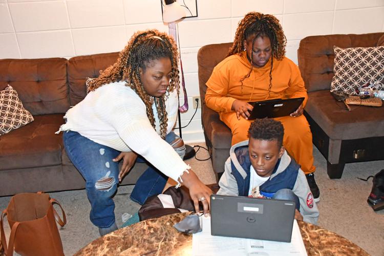 Alex City parents find themselves working two jobs as schools shut for a third time