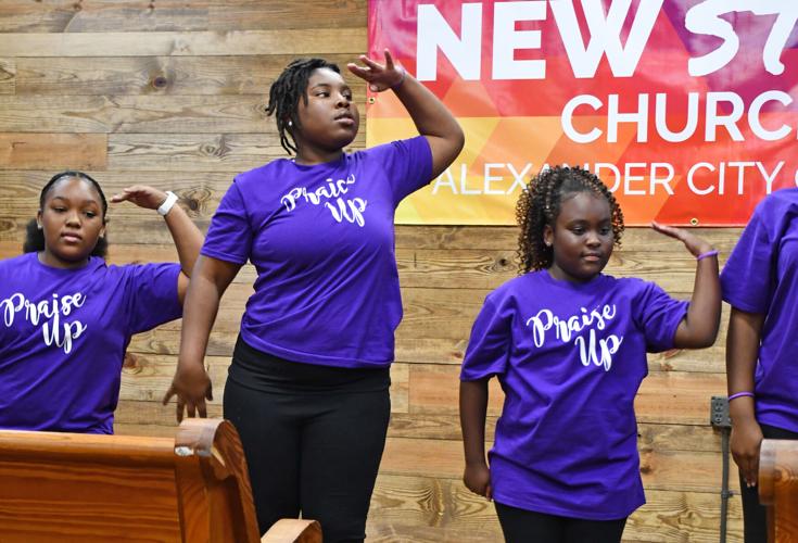 PHOTOS: New Style Church opens Alexander City campus