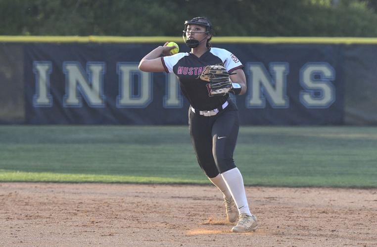 040826 stanhope elmore softball 08.jpg