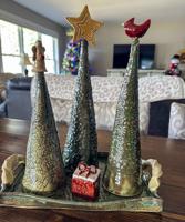 Dadeville artist creates holiday pottery pieces