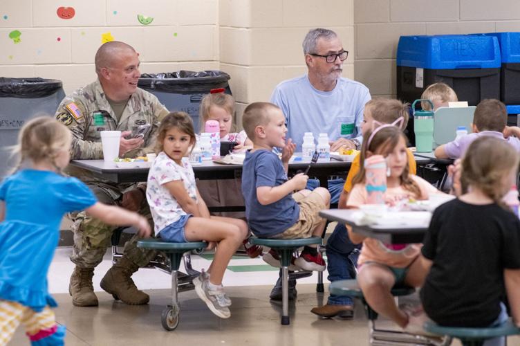 PHOTOS: Holtville Elementary School host Veterans for lunch