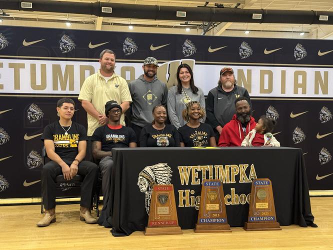 121025 Wetumpka Softball Signing Alyssa Brown.jpg