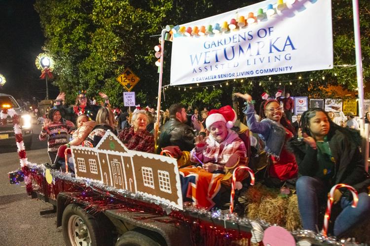 PHOTOS: Christmas on the Coosa