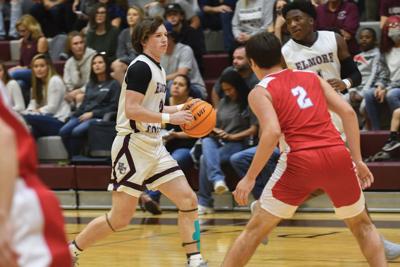 Elmore County takes care of business, wears down Horseshoe Bend