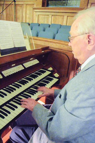 Church organist retiring after 63 years at same Wetumpka church
