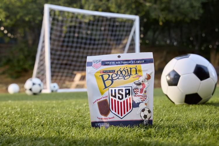 Beggin’ U.S. Soccer Crest Bacon Flavor Dog Treats