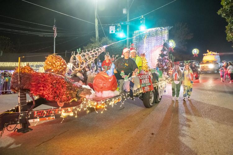 PHOTOS: Christmas on the Coosa