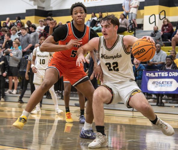 020926 wetumpka area basketball 10.jpg