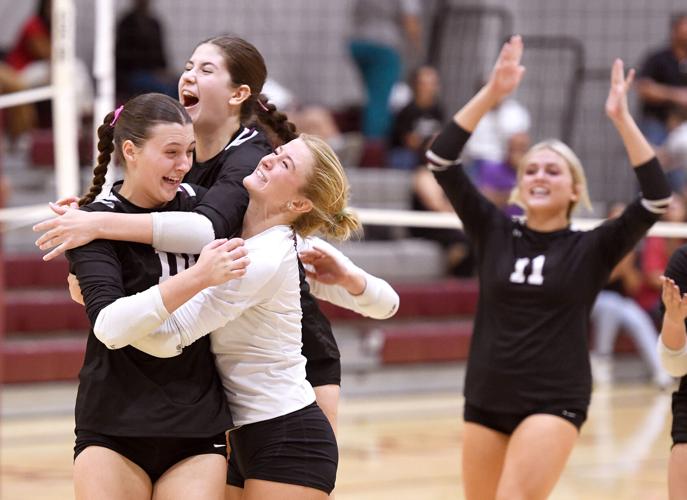20261014 ECHS Volleyball 010.jpg