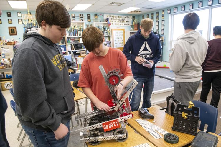 PHOTOS: Wetumpka VEX Robotics prepares for next steps