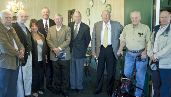 Former lawmakers visit Cecil’s