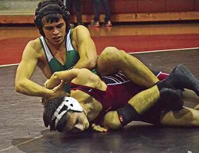 Wrestling: Stanhope Elmore bests Bulldogs at home tri-meet