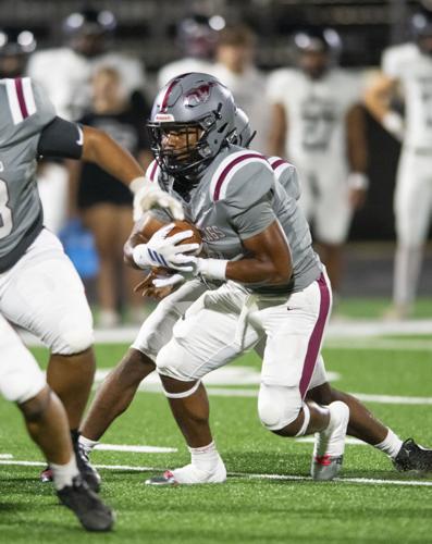 Stanhope Elmore hosts Smiiths Station