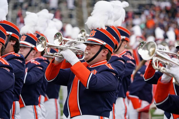 PHOTOS: Auburn and Houston duke it out at the Birmingham Bowl
