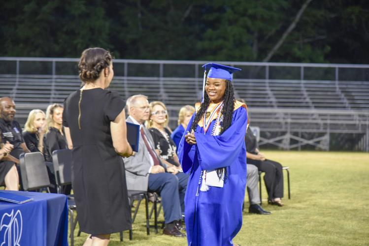 052726RHSGRAD34.jpg