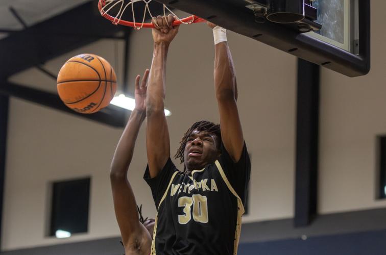 12126 wetumpka boys basketball 1.jpg