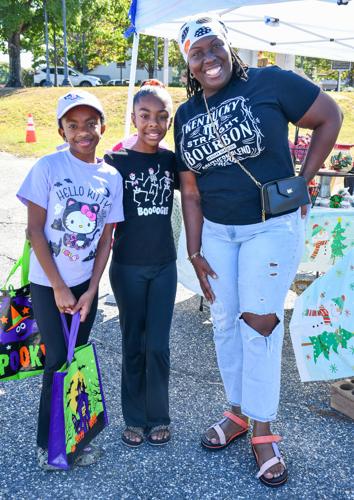 102925 DT fall festival21.jpg