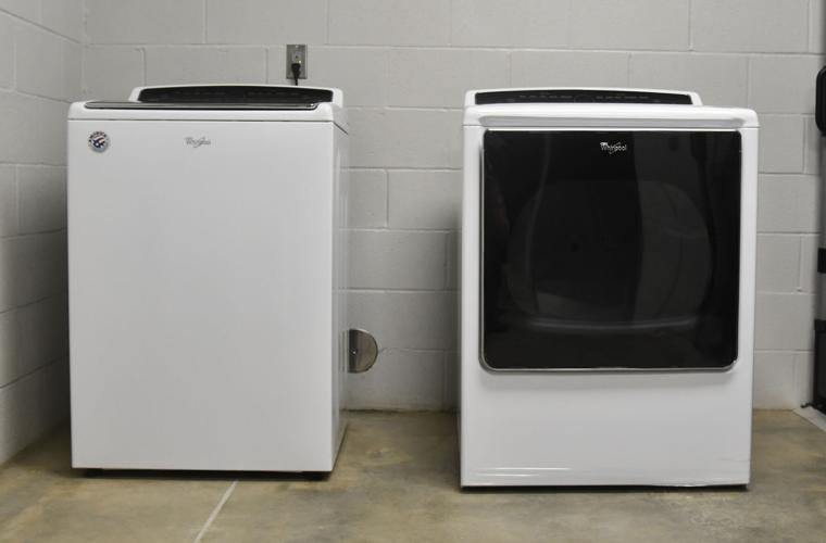 Dadeville fieldhouse ribbon cutting