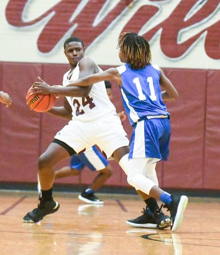 PHOTOS: Alex City Middle School, Central Coosa battle on the hardwood