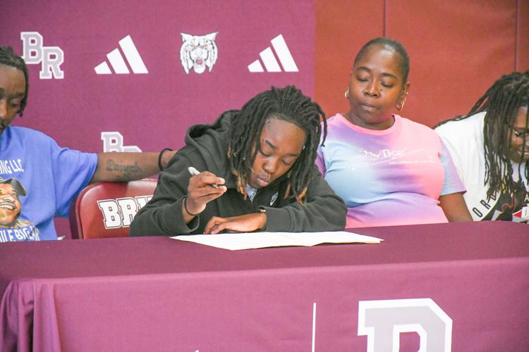 Benjamin Russell’s Iasia Anderson signs with Talladega College