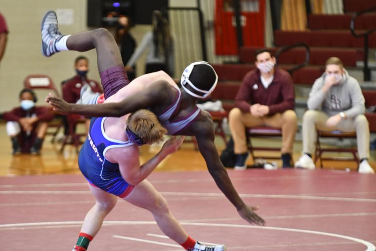 Benjamin Russell splits tri-match with Homewood and Oak Mountain