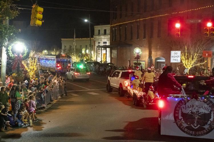 PHOTOS: Christmas on the Coosa