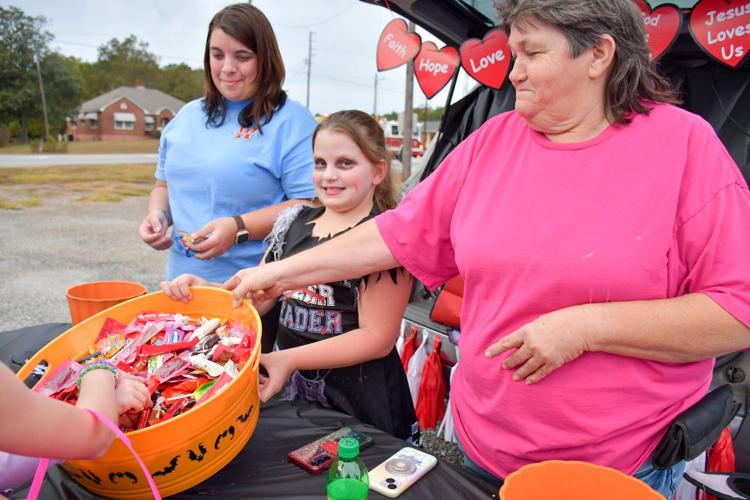 102925 NS trunk or treat12.jpg
