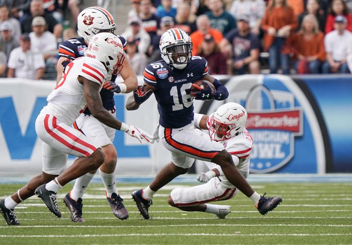 PHOTOS: Auburn and Houston duke it out at the Birmingham Bowl